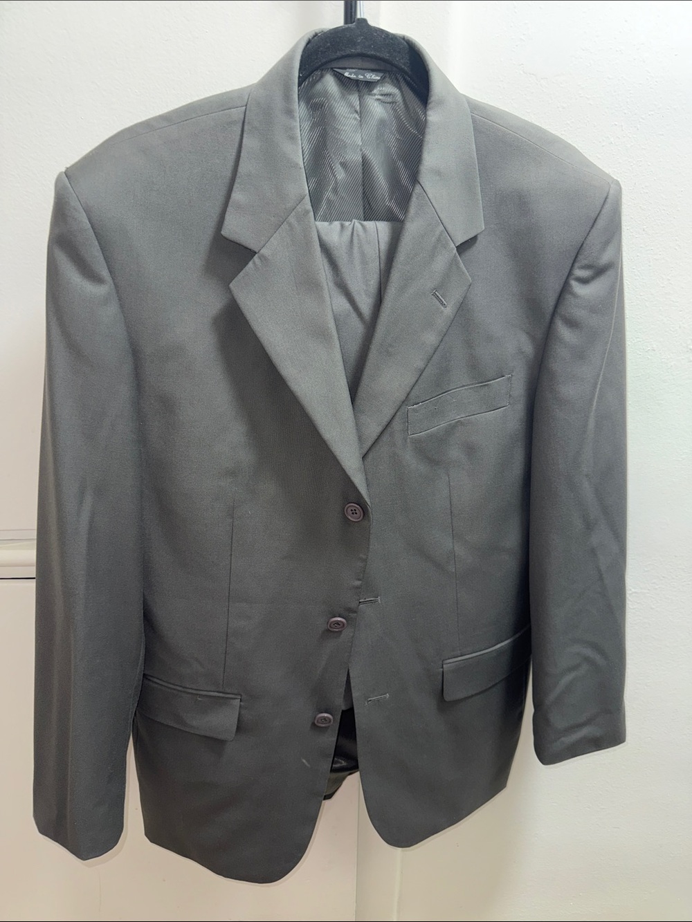 Men's Classic Gray Three-Button Suit